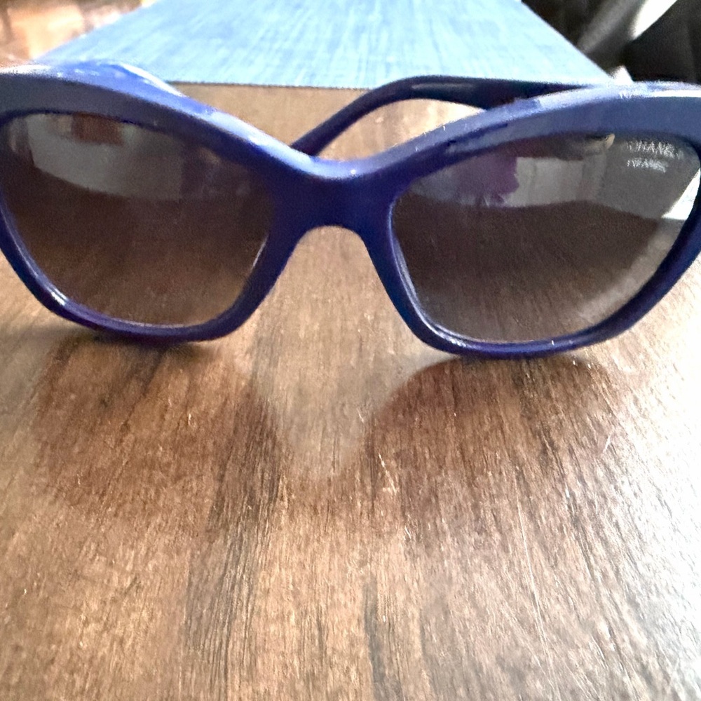 CHANEL Bold Blue Sunglasses